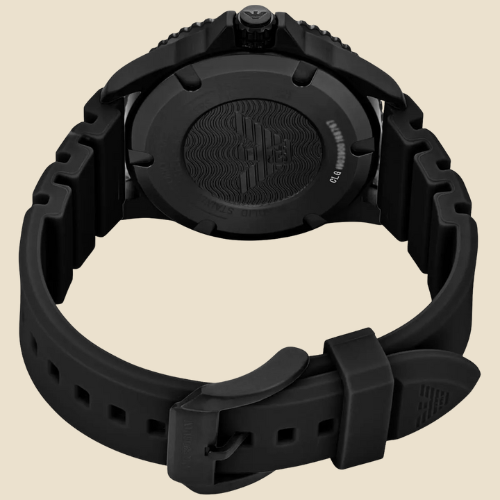 EMPORIO ARMANI WORLD Explorer Silicone AR11684