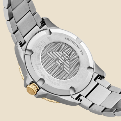 EMPORIO ARMANI WORLD Explorer AR11682